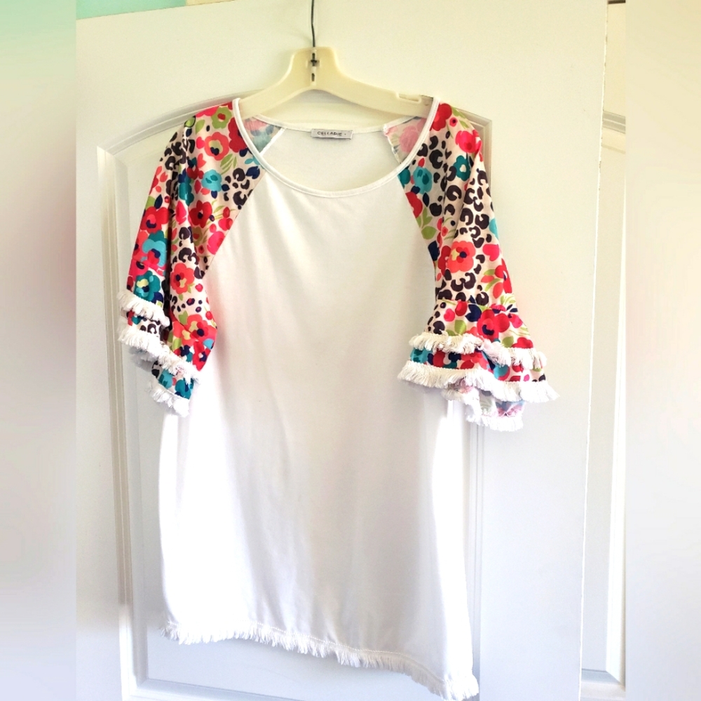 Cellabie Womens Fringe Blouse. Size L